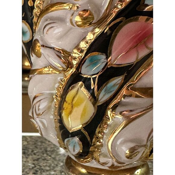 Antique Capodimonte Italian porcelain lamp base - Picture 7 of 8